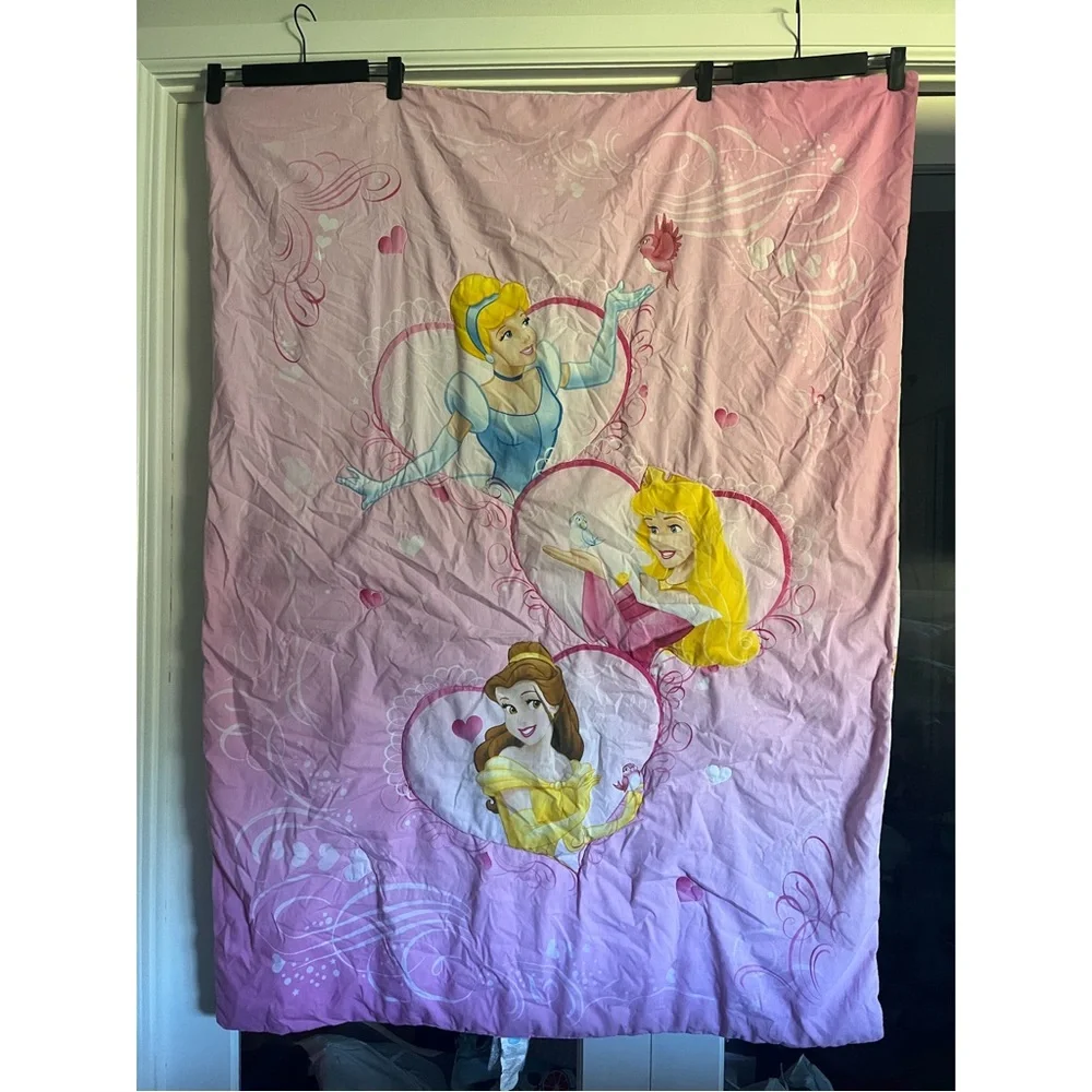 Vintage Disney • Princesses‎ Toddler Bed Comforter
